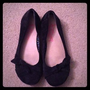 Women’s black suede flats